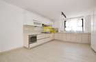 4 Bed Apartment with Swimming Pool in Riverside - 2