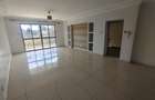 4 Bed Apartment with En Suite in Kilimani - 10