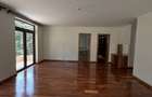 5 Bed Townhouse with En Suite at Lavington Green - 12