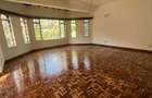 4 Bed Townhouse with En Suite at Lavington - 10
