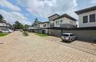 4 Bed Townhouse with En Suite at Evergreen - 5