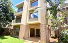 5 Bed Townhouse with En Suite at Lavington - 1