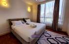 Serviced 2 Bed Apartment with En Suite at Dennis Pritt - 6