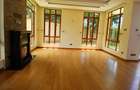 5 Bed Townhouse with En Suite at Lavington Green - 15