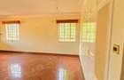 5 Bed House with En Suite at Flem Tree - 19