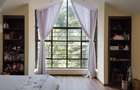 4 Bed House with En Suite in Rosslyn - 18