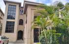 5 Bed Townhouse with En Suite in Lavington - 2