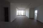 3 Bed Apartment with En Suite in Riverside - 8