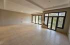 3 Bed Apartment with En Suite at Riverside Drive - 9