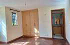 5 Bed Townhouse with En Suite at Off Glory Rd - 7