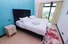 Serviced 2 Bed Apartment with En Suite at Church Road - 12