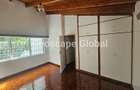 4 Bed House with En Suite in Rosslyn - 13