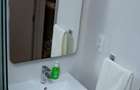 Serviced 2 Bed Apartment with En Suite at Red Hill - 11