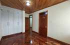 6 Bed Townhouse with En Suite at Lavington Road - 13