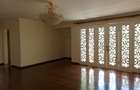 5 Bed House with En Suite in Runda - 4
