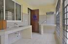 3 Bed Apartment with En Suite in Westlands Area - 5
