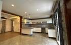 5 Bed Townhouse with En Suite at Lavington - 7