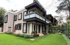 4 Bed Townhouse with En Suite in Westlands Area - 1