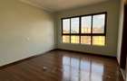 3 Bed Apartment with En Suite in Kilimani - 5