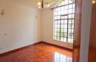 4 Bed Townhouse with En Suite at Lavington Mall - 16