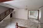 5 Bed Townhouse with En Suite in Lavington - 18