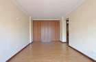3 Bed Apartment with En Suite in Westlands Area - 8
