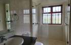 5 Bed Townhouse with Swimming Pool in Runda - 16
