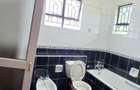 4 Bed Townhouse with En Suite at Lavington Green - 8