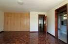 5 Bed Townhouse with En Suite in Kileleshwa - 4
