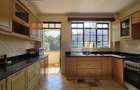 3 Bed Apartment with En Suite at Riverside Drive - 7
