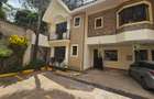 4 Bed Townhouse with En Suite in Spring Valley - 1