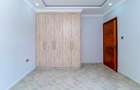 3 Bed Apartment with En Suite in Thome - 10