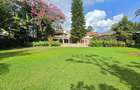 6 Bed House with En Suite in Lavington - 7