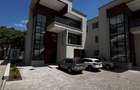 5 Bed Townhouse with En Suite at Lavington Green - 1