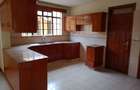 3 Bed Apartment with En Suite at Brookside Area - 5