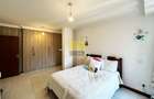 3 Bed Apartment in Parklands - 9