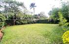 5 Bed House with En Suite in Lavington - 5