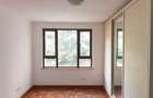 3 Bed Apartment with En Suite in Riverside - 11