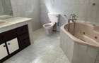 5 Bed House with En Suite in Gigiri - 9