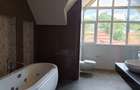5 Bed House with En Suite in Runda - 11