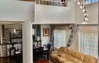 4 Bed Townhouse with En Suite at Lake Road - 10