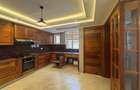 5 Bed Townhouse with En Suite at Lavington - 9