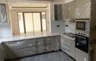 6 Bed Townhouse with En Suite in Lavington - 5