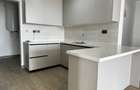 3 Bed Apartment with En Suite in Riverside - 5