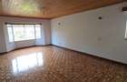 5 Bed Townhouse with En Suite at Brookside Drive - 5