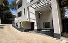 5 Bed Townhouse with En Suite at Lavington Manyani - 1