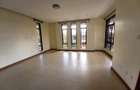 5 Bed Townhouse with En Suite in Runda - 9