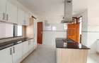 5 Bed Townhouse with En Suite at Lavington - 6