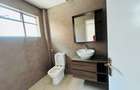 4 Bed Apartment in Riverside - 10