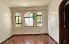 6 Bed Villa with En Suite in Lavington - 11